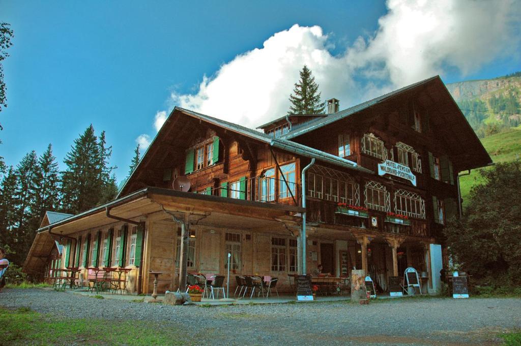 Waldrand Hotel